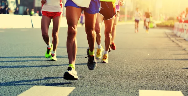 marathon runners