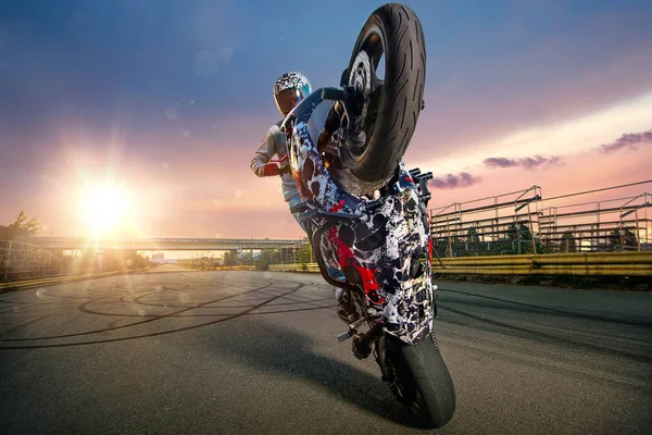 motorcycle tricks